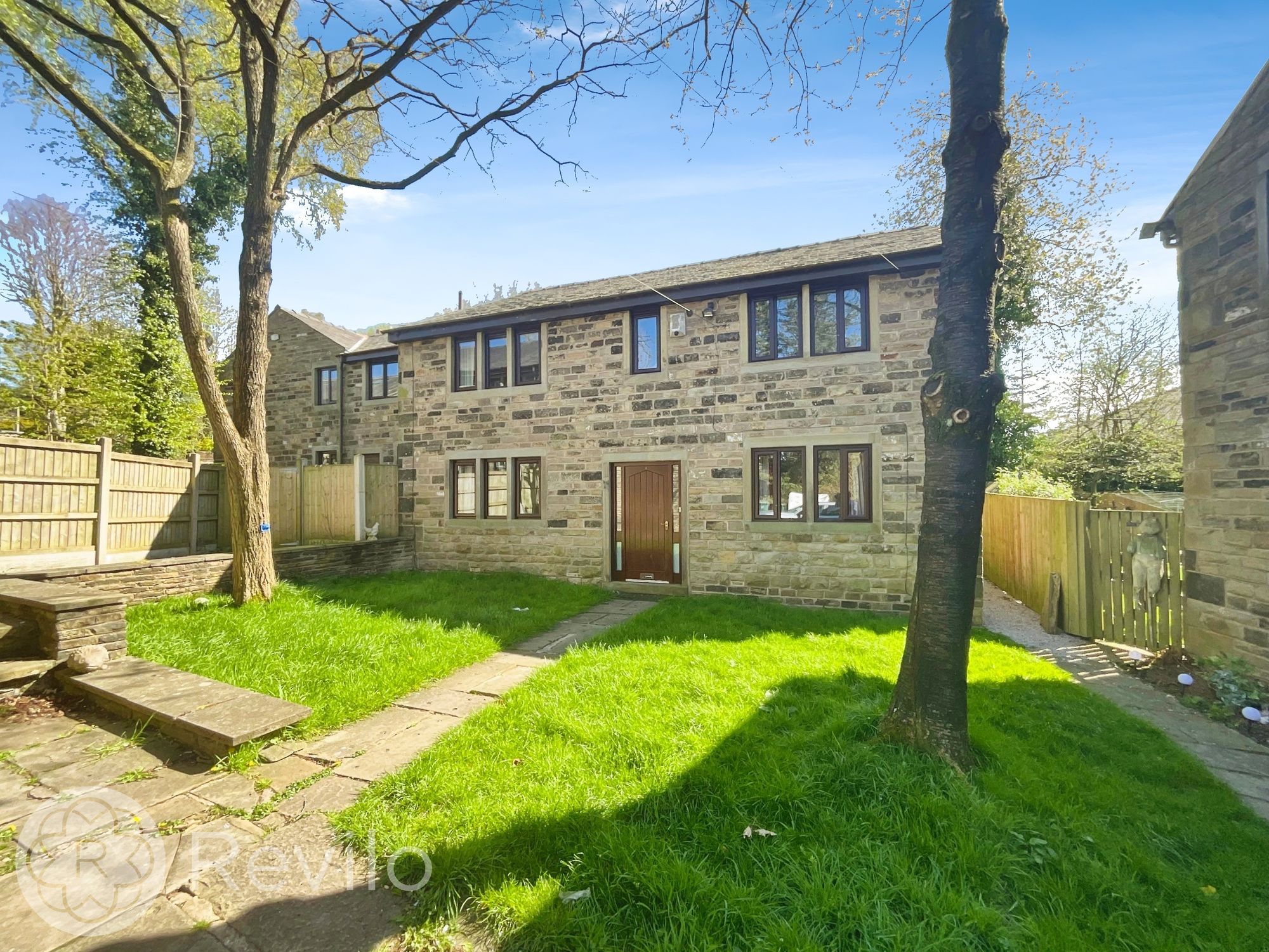 Haugh Fold, Newhey, OL16