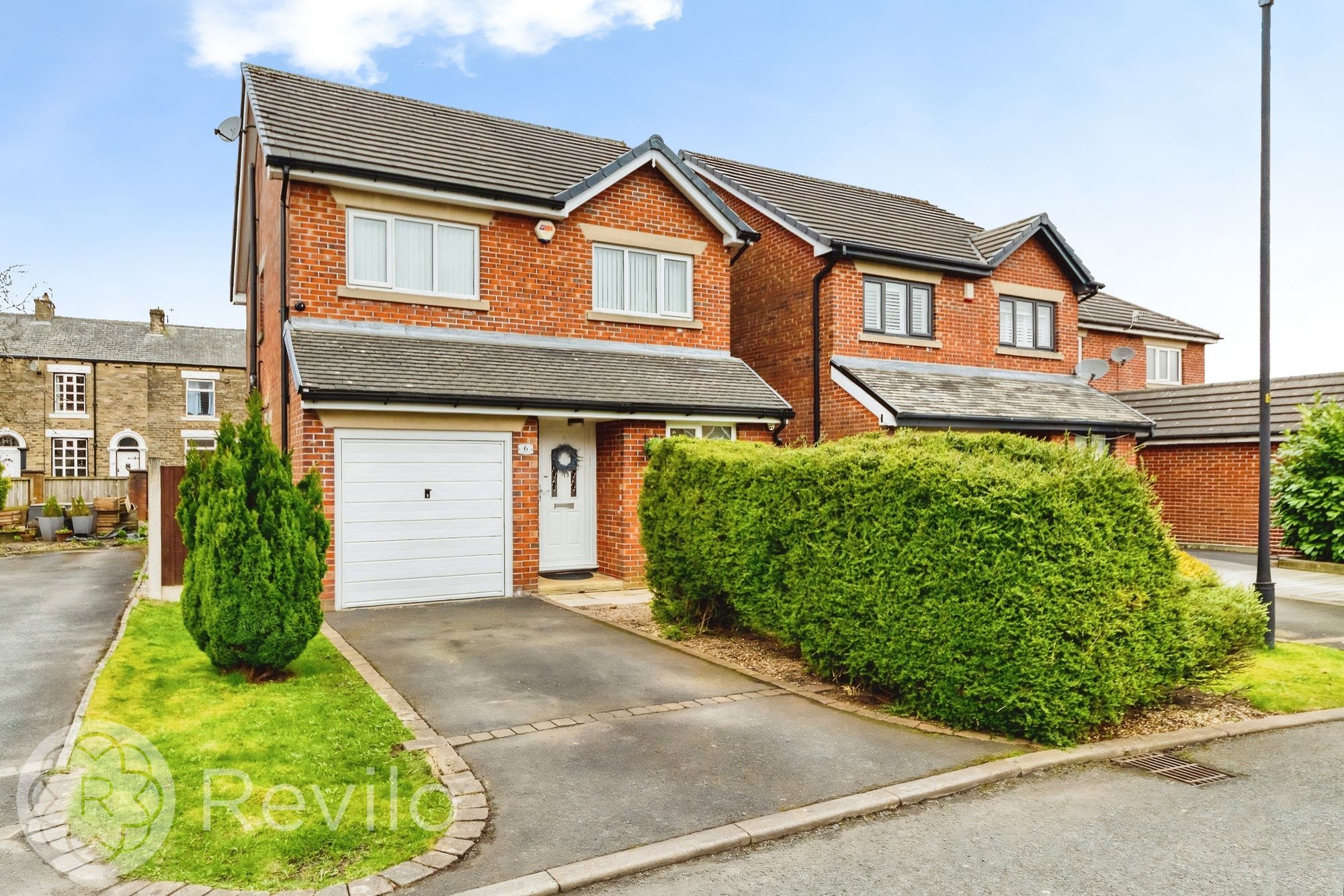 St. Josephs Close, Shaw, OL2