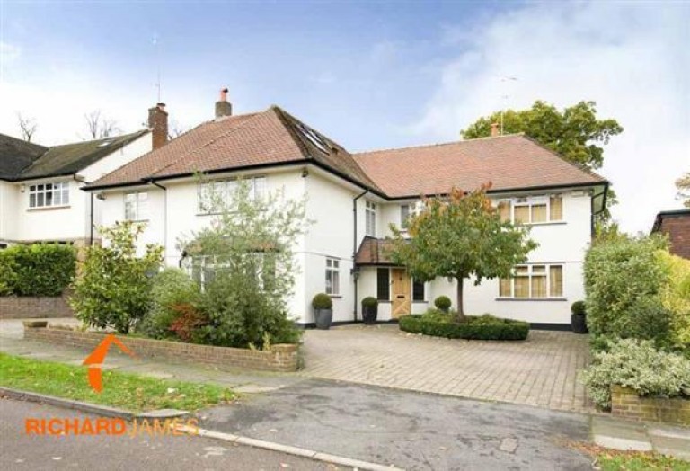 Priory Close,,Totteridge