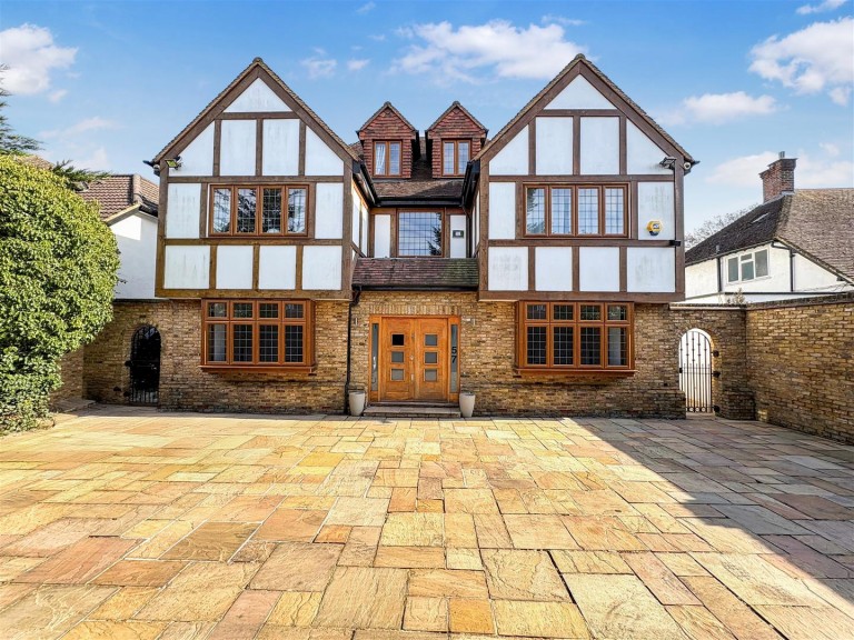 Deacons Hill Road, Elstree, WD6