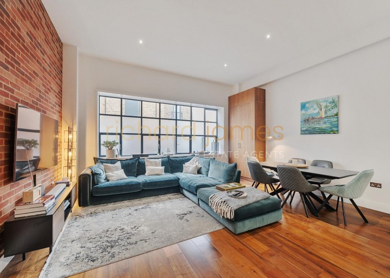 Grenville Place, Mill Hill, NW7