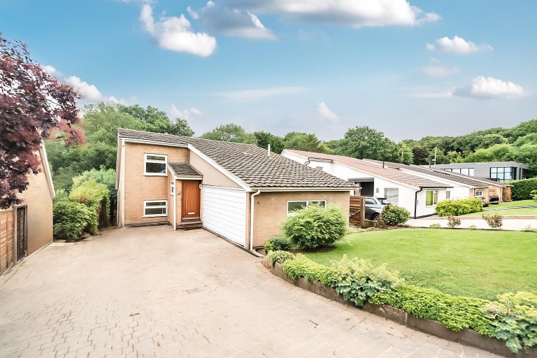 Eleanor Crescent, London, NW7