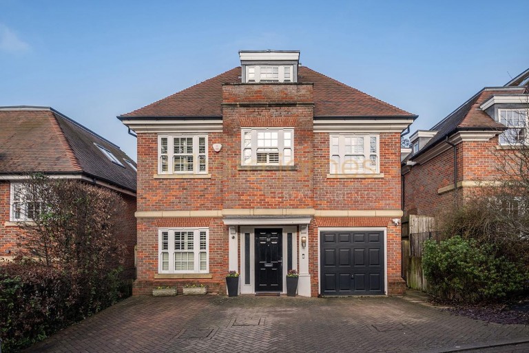 Bramley Close, Mill Hill, NW7