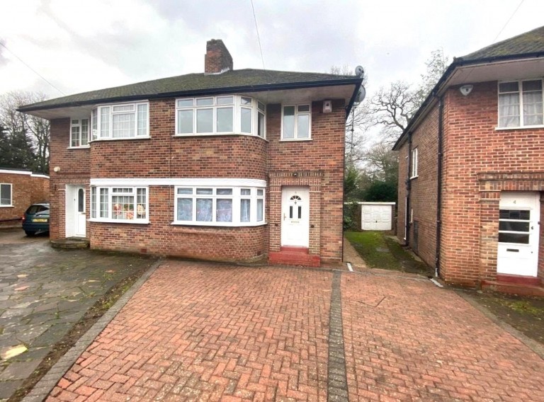 Peters Close, Stanmore, HA7