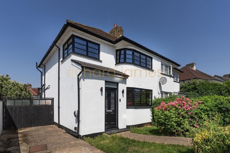 Hale Drive, Mill Hill, NW7