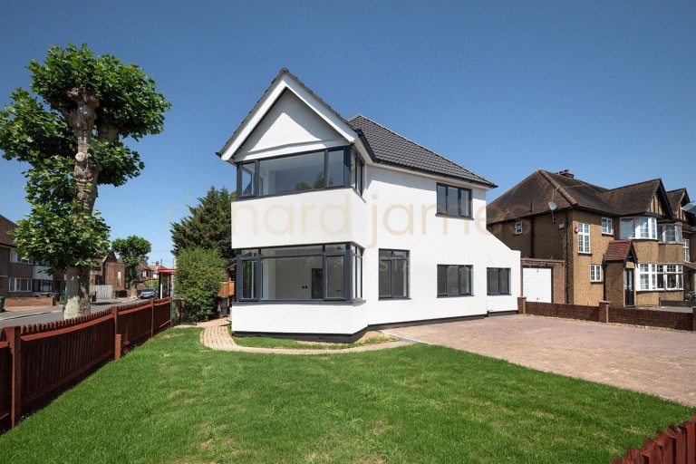 Woodcroft Avenue, Mill Hill, NW7