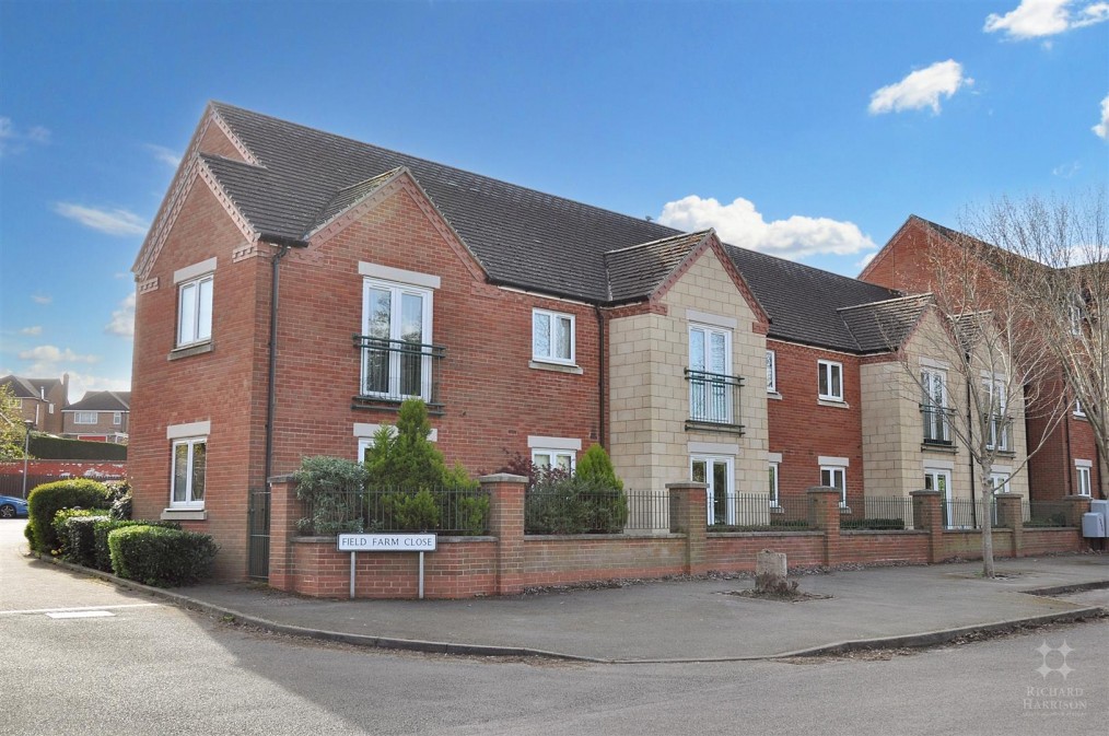 Field Farm Close, Loughborough