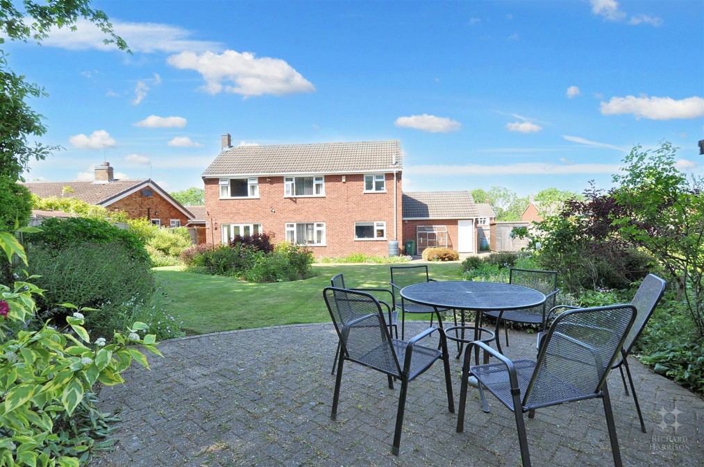 Grassholme Drive, Loughborough