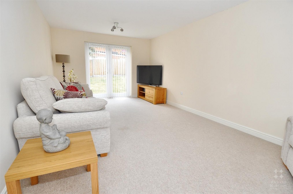 Foden Close, Nanpantan, Loughborough