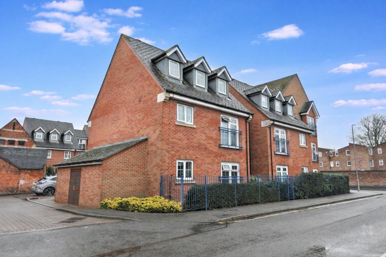 Holland Close, Loughborough