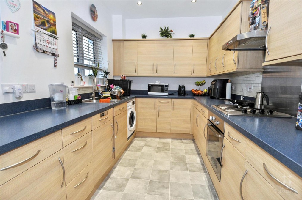 Holland Close, Loughborough