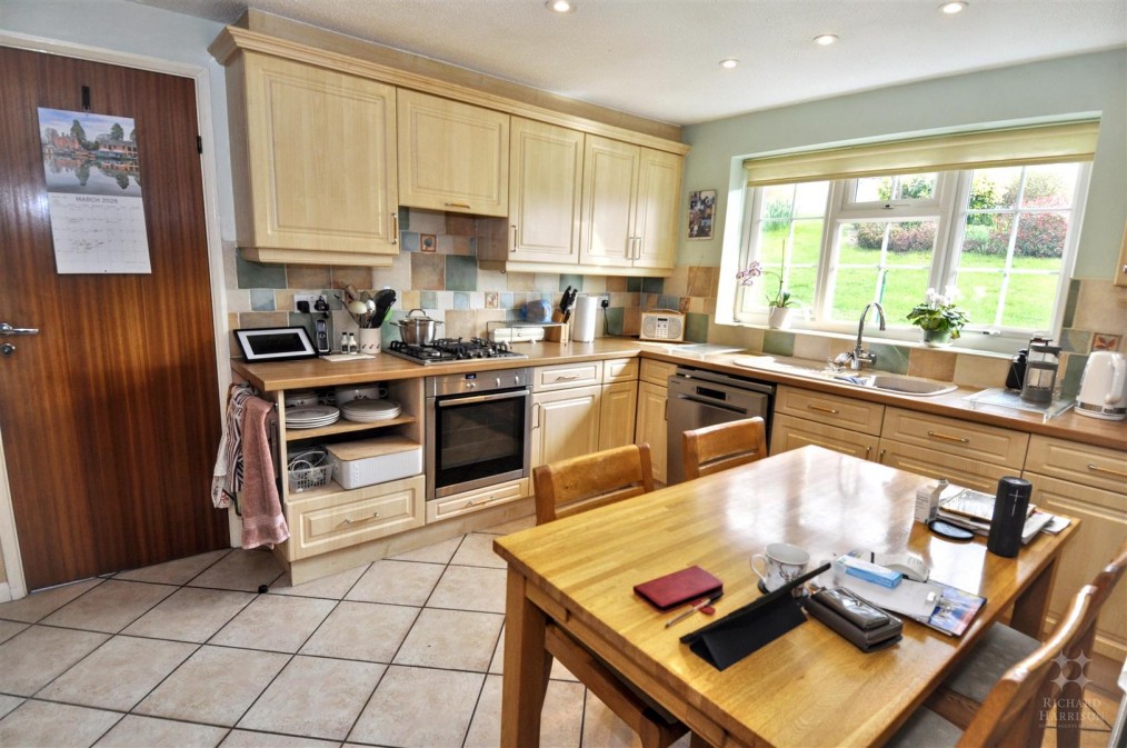 Grassholme Drive, Loughborough