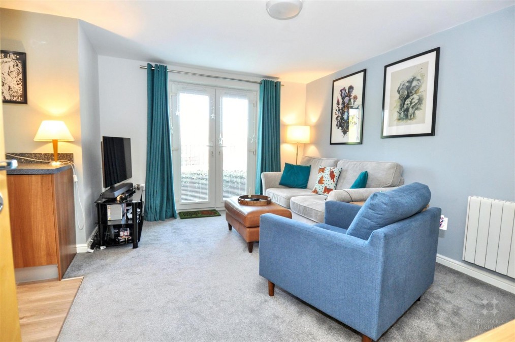 Field Farm Close, Loughborough