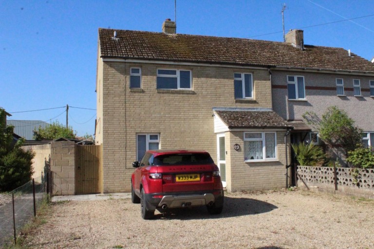 Gassons Road, Lechlade