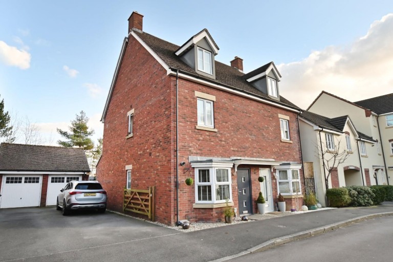 Vistula Crescent, Haydon End