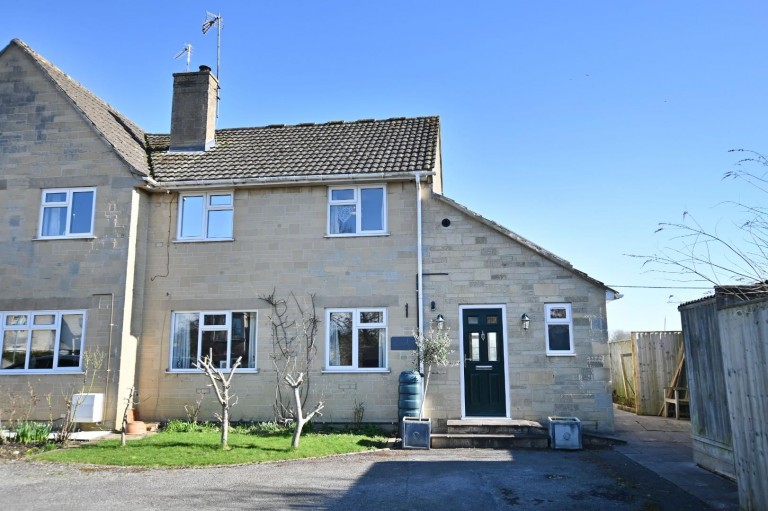 Burford Road, Lechlade