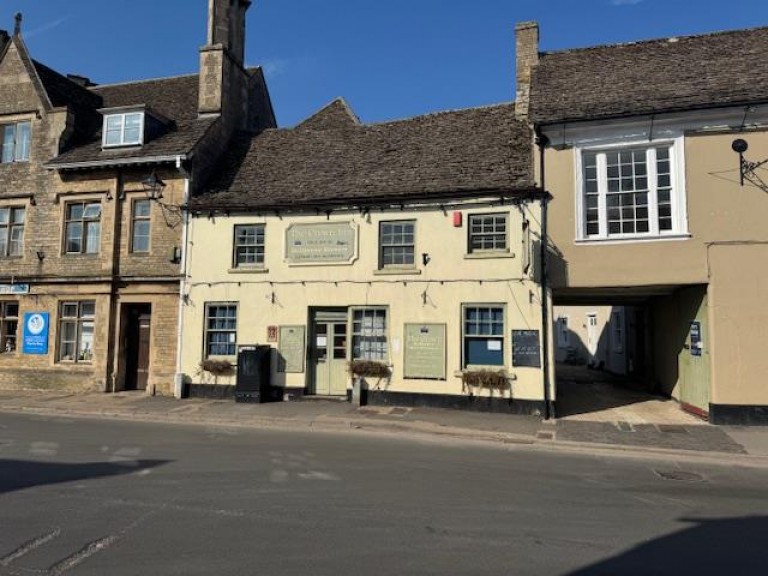 High Street, Lechlade