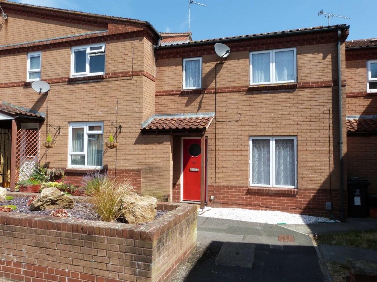 Castleton Road, Middleaze, Swindon