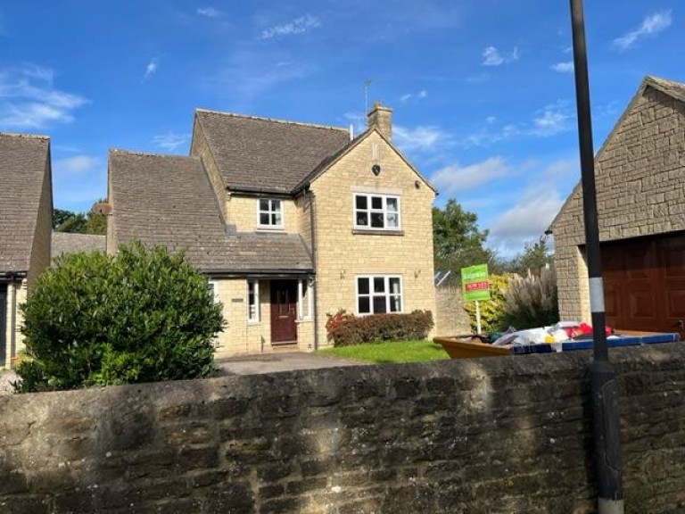 Hatherop Road, Fairford