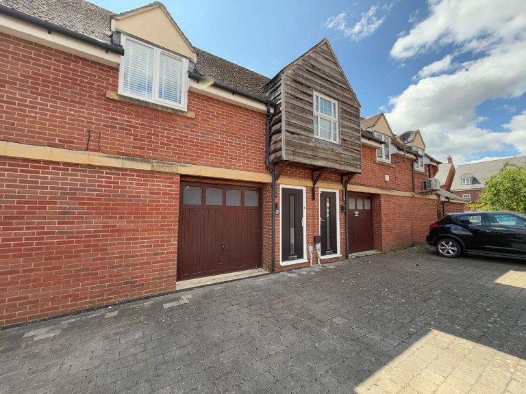 Birkdale Close, Swindon