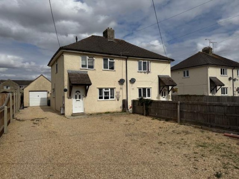 Hatherop Road, Fairford