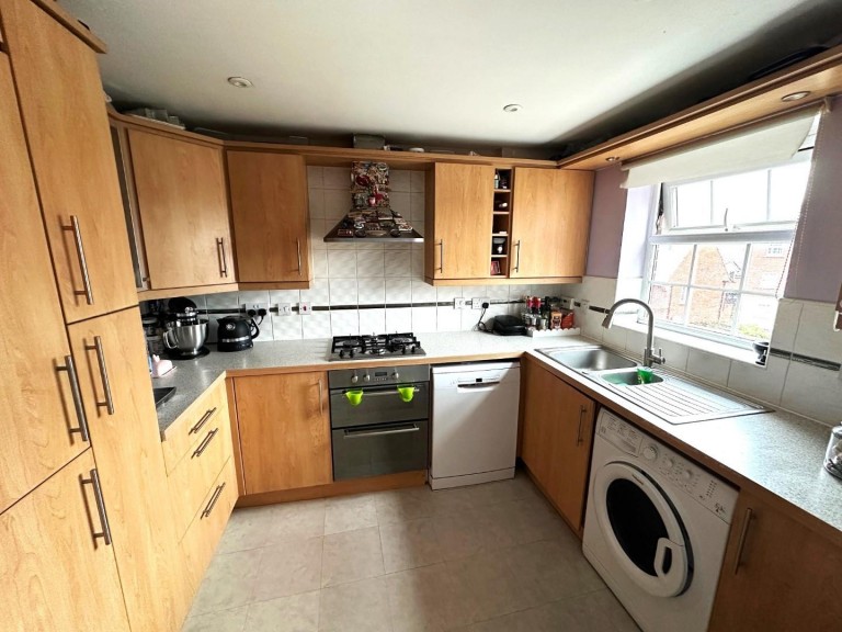 Birkdale Close, Swindon