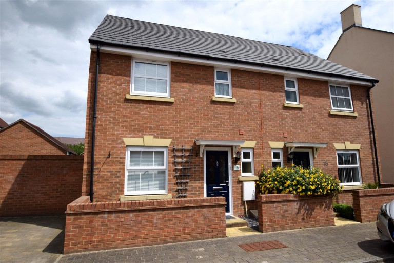 Horsley Close, Redhouse