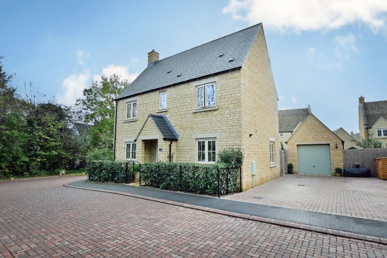 Manitoba Place, Fairford