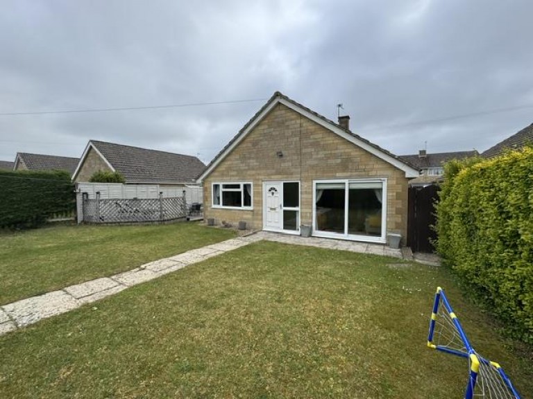 Aldsworth Close, Fairford