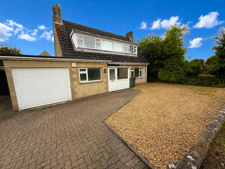 Kingsmead, Lechlade