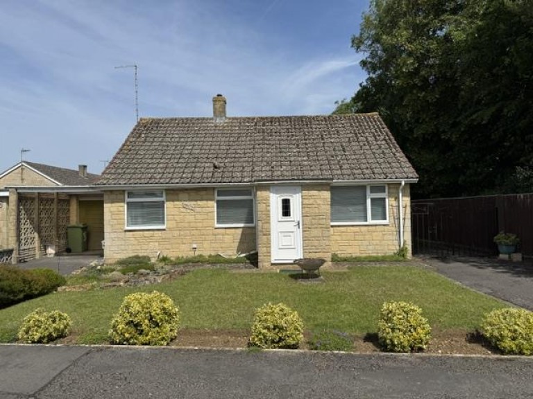 Bettertons Close, Fairford