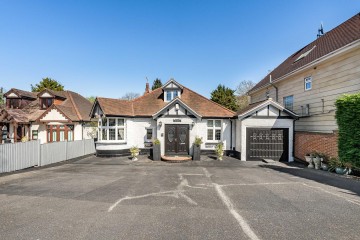 Park Avenue, Enfield