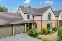 Hawthorn Crescent, Yatton, BS49