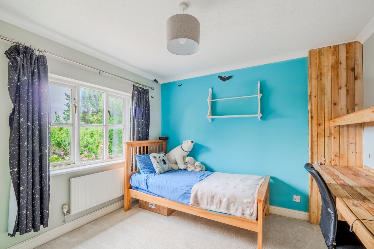Hawthorn Crescent, Yatton, BS49