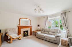 Hawthorn Crescent, Yatton, BS49