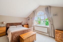 Hawthorn Crescent, Yatton, BS49