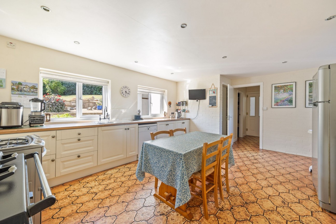 Chestnut Avenue, Axbridge, BS26