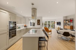 Warren View, Churchill, BS25