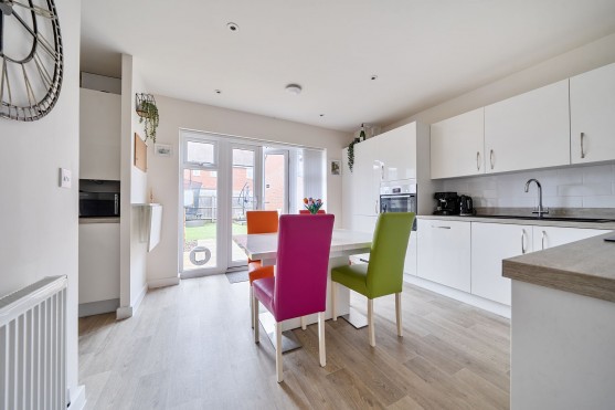 Fieldfare Gardens, Yatton, BS49