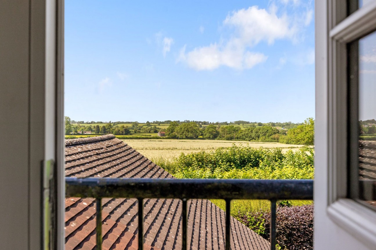 77 Parsonage Lane, Winford, BS40