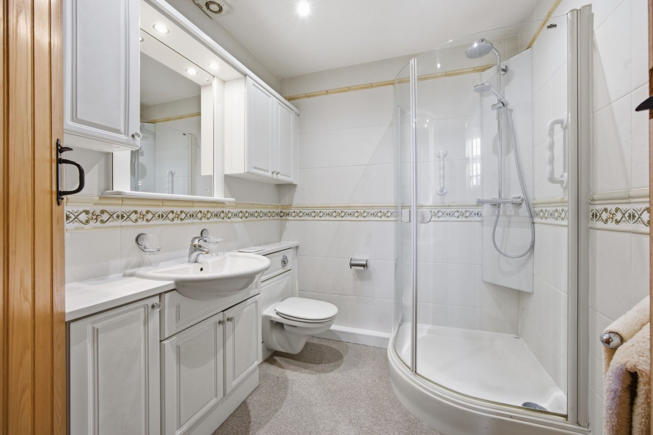 Chelvey Road, Nailsea, BS48