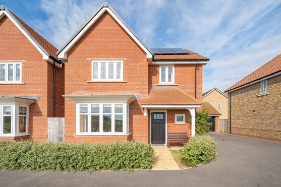 Fieldfare Gardens, Yatton, BS49