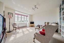 Fieldfare Gardens, Yatton, BS49