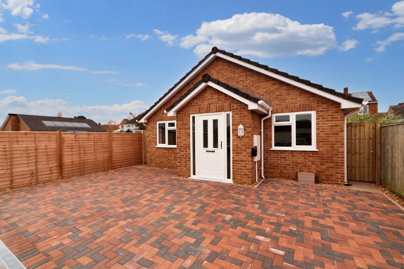 Well Park, Congresbury, BS49