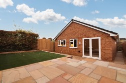 Well Park, Congresbury, BS49
