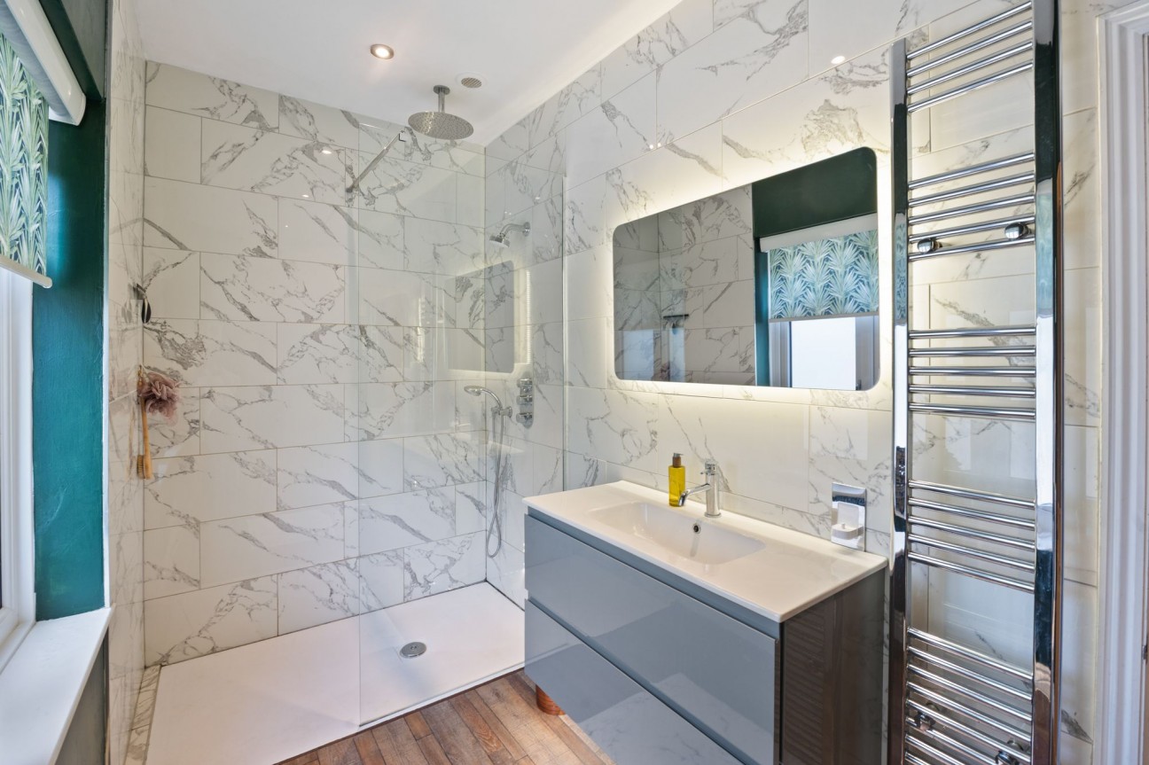 Clevedon Road, Tickenham, BS21