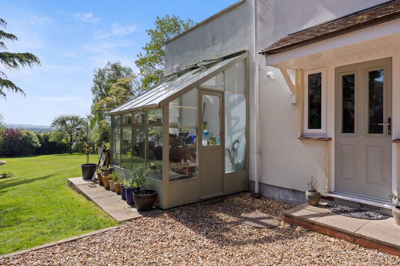 Clevedon Road, Tickenham, BS21