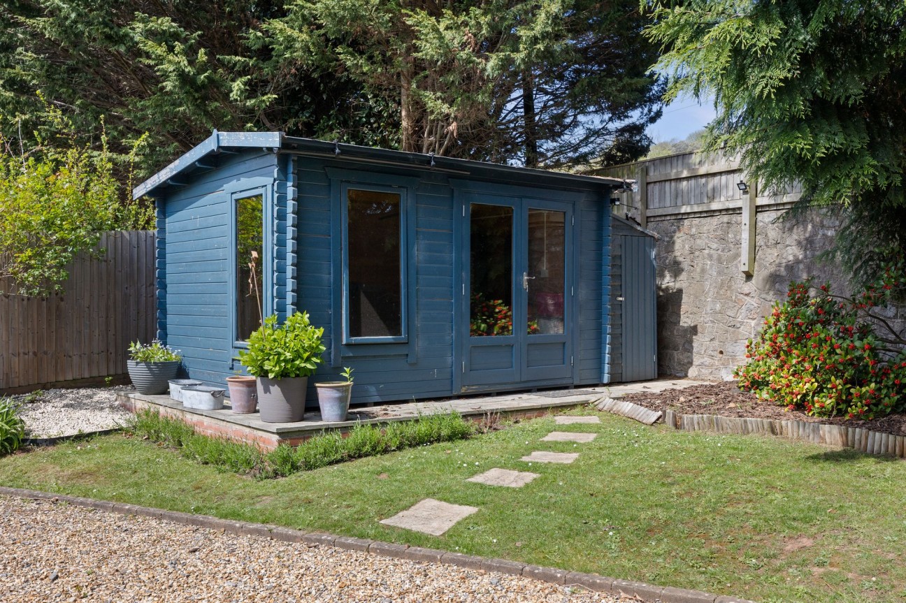 Clevedon Road, Tickenham, BS21