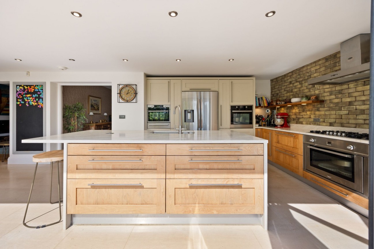 Clevedon Road, Tickenham, BS21