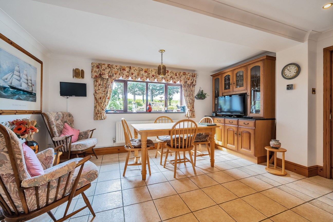 Impressive, detached country residence on edge of Wrington with stunning parkland gardens